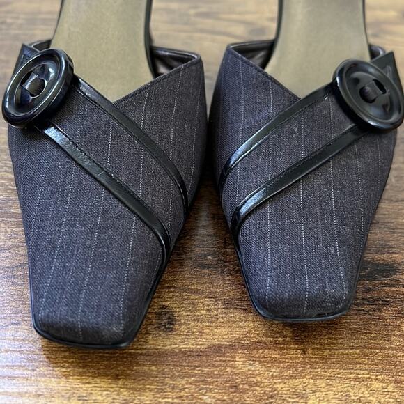 Nolan Belk Black Striped Large Button “Zachary” Fabric Upper Mules - Picture 6 of 11